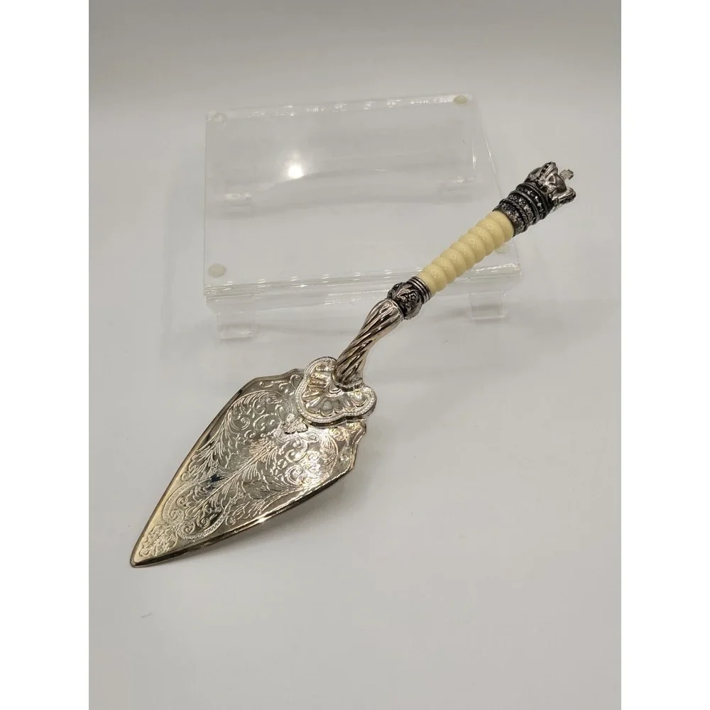 Vintage International Silver Co Silverplate‎ Cake Server Faux Bone Handle